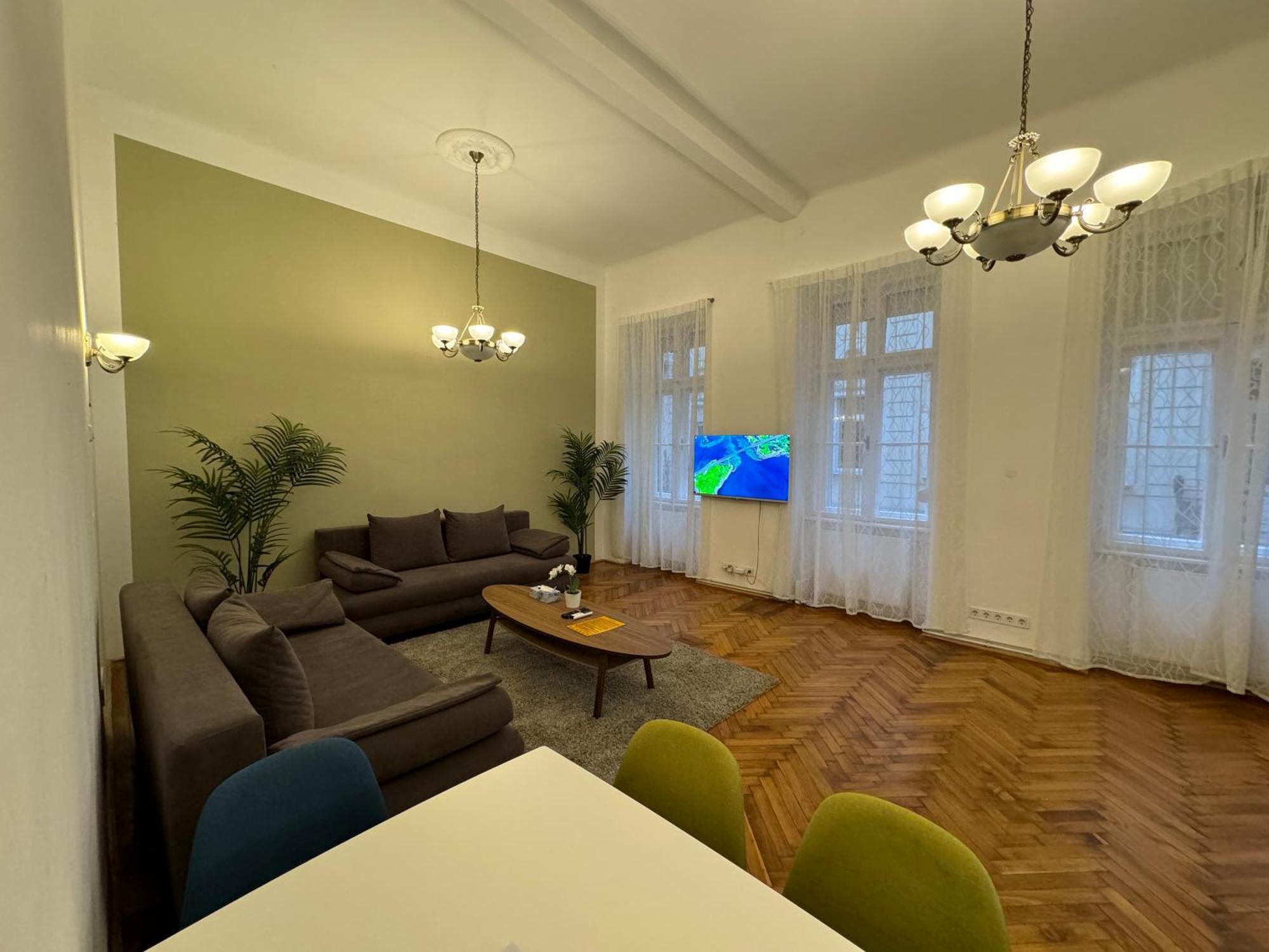Exceptional In Center Appartement