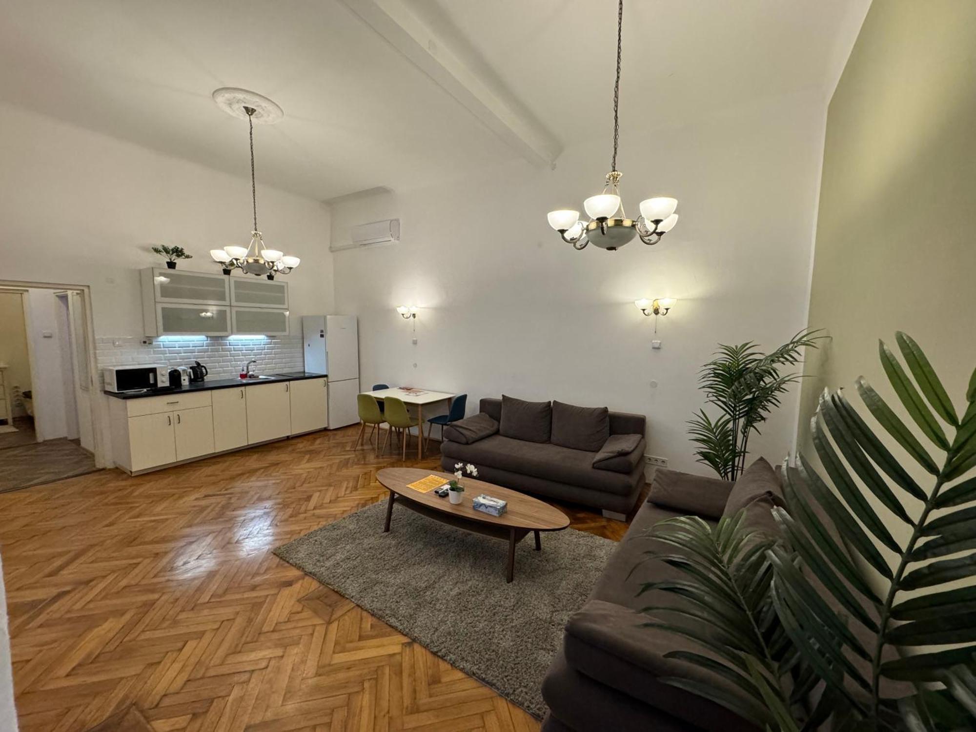 Apartment Exceptional In Center Budapest